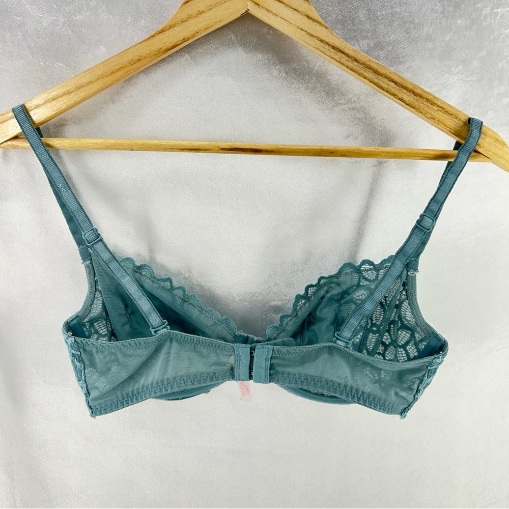 Victoria's Secret PINK Lace Bralette Size 34D - Picture 5 of 7